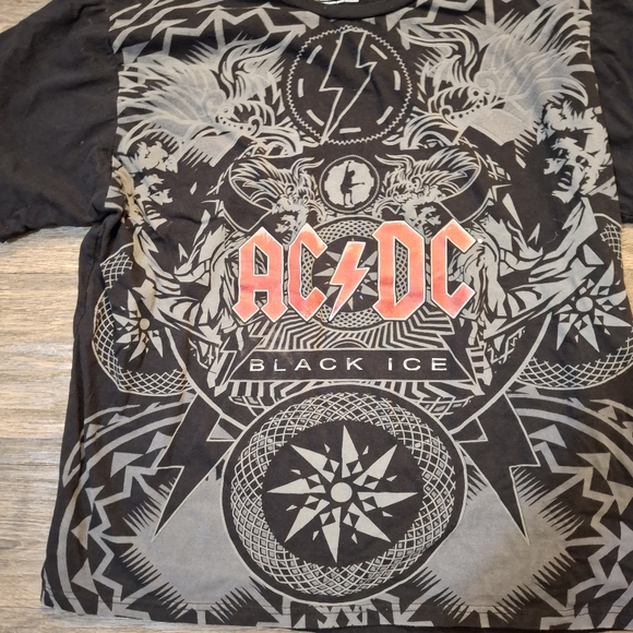 AC/DC Black Ice Long Thermal Sleeves Shirt 2009 Concert Merchandise. - Picture 3 of 6